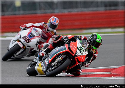 sbk_040angleterre_silverstone_2012.jpg