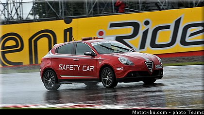 sbk_ambiance_004angleterre_silverstone_2012.jpg