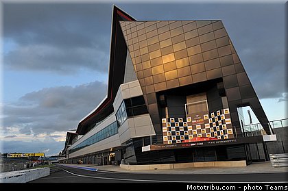 sbk_ambiance_013angleterre_silverstone_2012.jpg