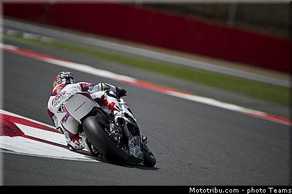 sbk_aoyama_005angleterre_silverstone_2012.jpg