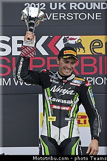 sbk_baz_008angleterre_silverstone_2012.jpg