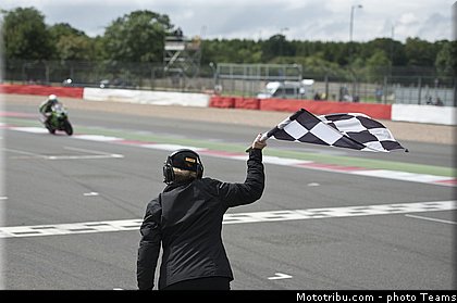 sbk_baz_019angleterre_silverstone_2012.jpg