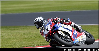 sbk_checa_006angleterre_silverstone_2012.jpg