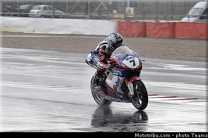 sbk_checa_007angleterre_silverstone_2012.jpg