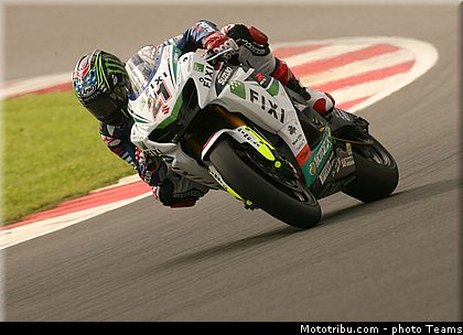 sbk_hopkins_020angleterre_silverstone_2012.jpg