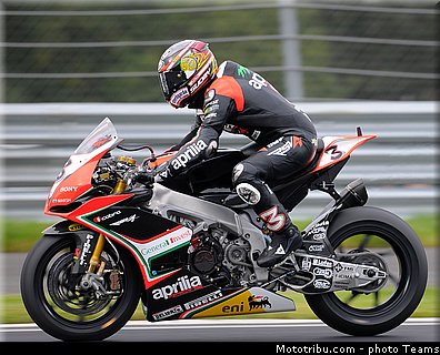 sbk_biaggi_009_wsbk_2012_russie_moscou.jpg