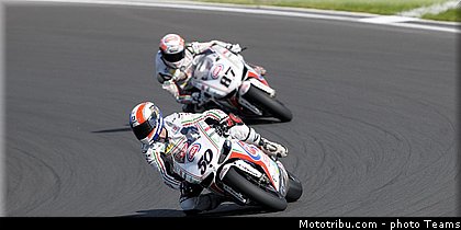 sbk_guintoli_002_wsbk_2012_russie_moscou.jpg
