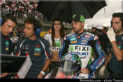 sbk_hopkins_003_wsbk_2012_russie_moscou.jpg