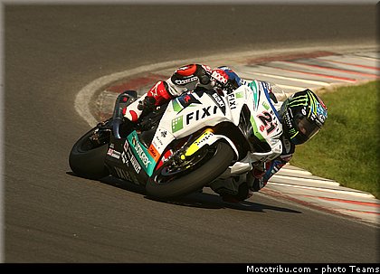 sbk_hopkins_005_wsbk_2012_russie_moscou.jpg