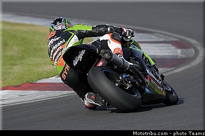 sbk_sykes_001_wsbk_2012_russie_moscou.jpg