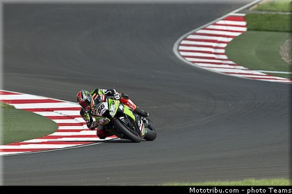 sbk_sykes_010_wsbk_2012_russie_moscou.jpg