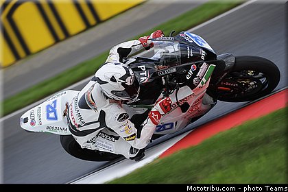 supersport_scholtz_001_wsbk_2012_russie_moscou.jpg