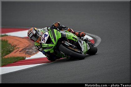 supersport_sofuoglu_004_wsbk_2012_russie_moscou.jpg