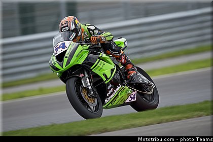 supersport_sofuoglu_005_wsbk_2012_russie_moscou.jpg