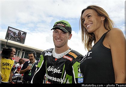 sbk_pitbabe_009_portugal_portimao_2012.jpg