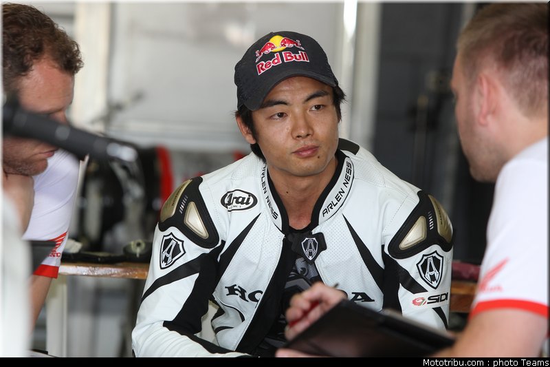 aoyama_006 superbike_supersport_test_2012