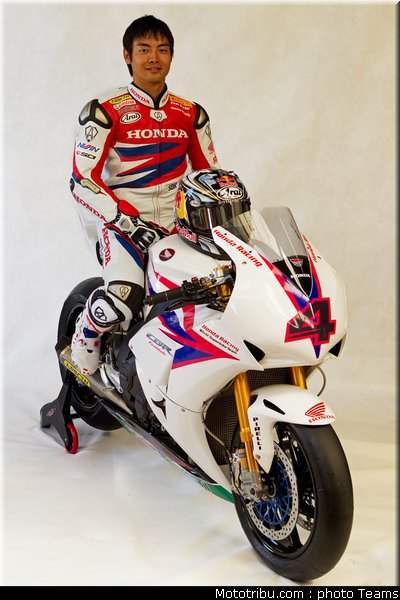 aoyama_021 superbike_supersport_test_2012