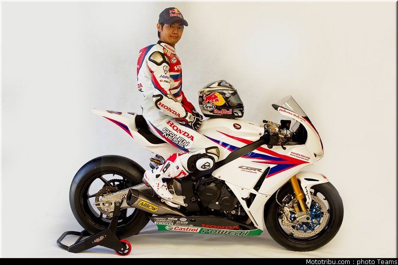aoyama_025 superbike_supersport_test_2012