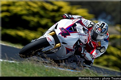 aoyama_002 superbike_supersport_test_2012.jpg
