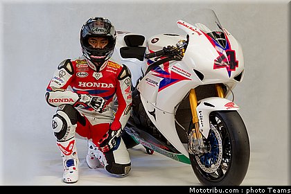 aoyama_019 superbike_supersport_test_2012.jpg