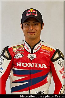aoyama_028 superbike_supersport_test_2012.jpg