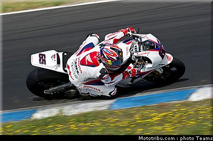 rea_020 superbike_supersport_test_2012.jpg