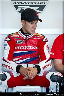 rea_023 superbike_supersport_test_2012.jpg