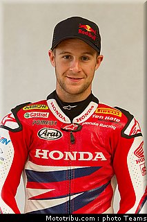 rea_041 superbike_supersport_test_2012.jpg