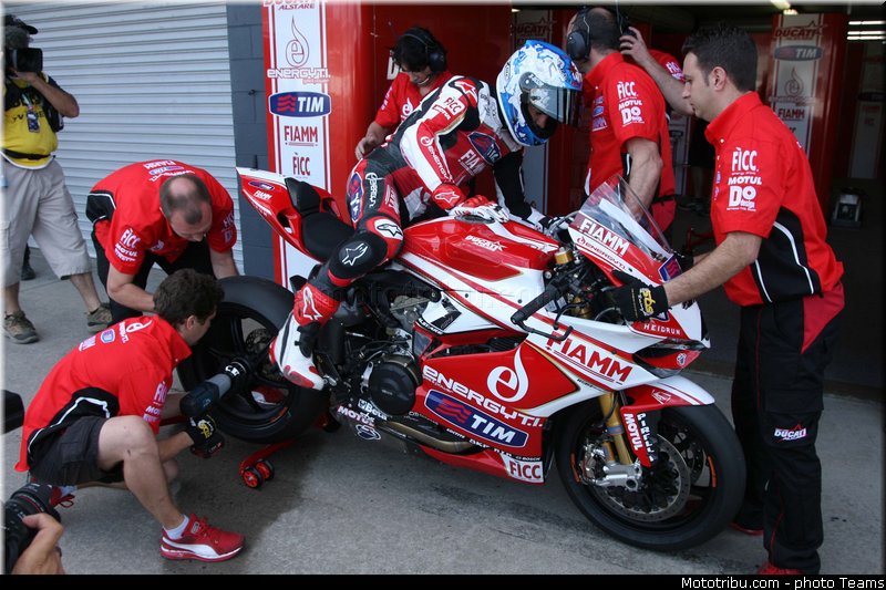 superbike_checa_016_australie_philip_island_2013