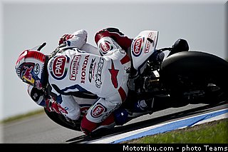 superbike_rea_004_australie_philip_island_2013.jpg
