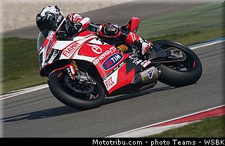 sbk_checa_007_pays_bas_assen_2013.jpg