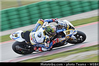 sbk_davies_016_pays_bas_assen_2013.jpg