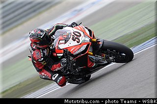 sbk_guintoli_010_pays_bas_assen_2013.jpg