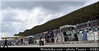 sbk_guintoli_011_pays_bas_assen_2013.jpg