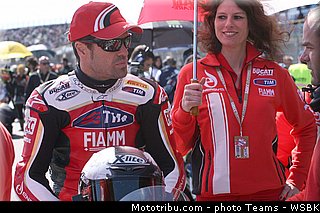 sbk_pit_babe_037_pays_bas_assen_2013.jpg