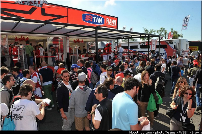 sbk_pit_babe_028_wsbk_2013_italie_monza