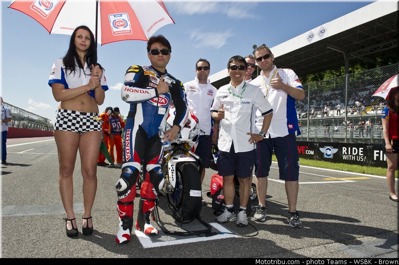 sbk_pit_babe_048_wsbk_2013_italie_monza