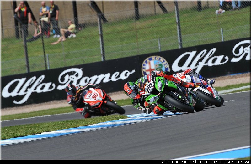 sbk_003_angleterre_donington_park_2013