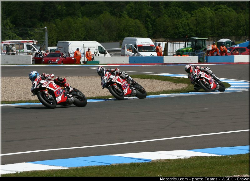 sbk_015_angleterre_donington_park_2013
