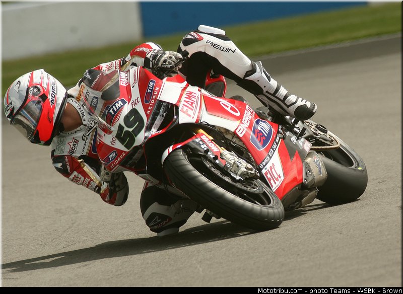 sbk_canepa_018_angleterre_donington_park_2013