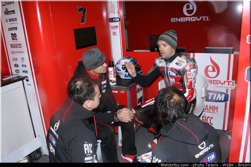 sbk_checa_003_angleterre_donington_park_2013