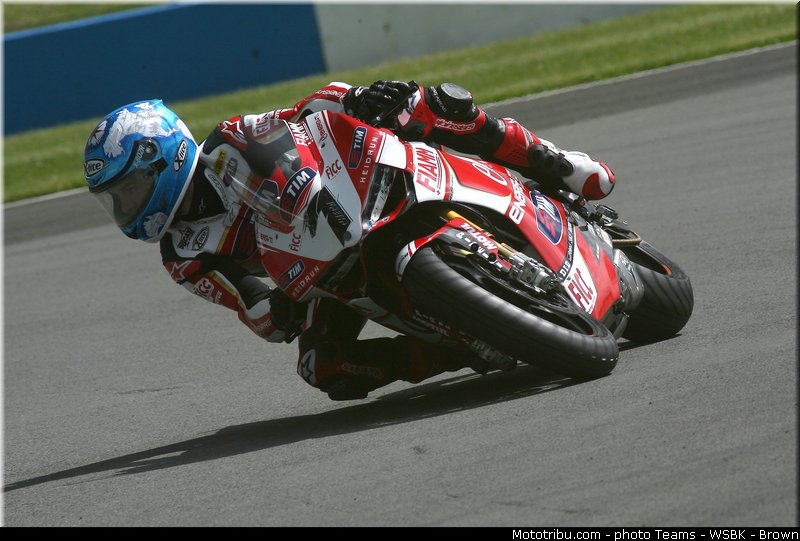 sbk_checa_012_angleterre_donington_park_2013