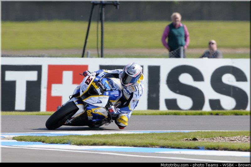 sbk_melandri_001_angleterre_donington_park_2013