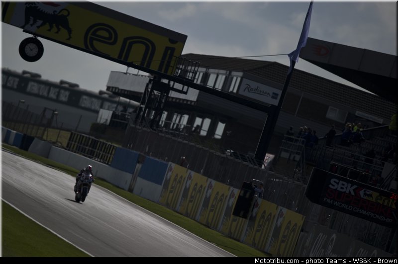 sbk_rea_009_angleterre_donington_park_2013