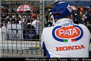 sbk_ambiance_012_angleterre_donington_park_2013.jpg