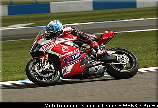 sbk_checa_011_angleterre_donington_park_2013.jpg