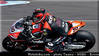 sbk_guintoli_004_angleterre_donington_park_2013.jpg