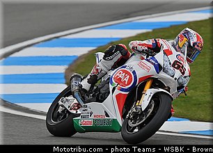 sbk_rea_001_angleterre_donington_park_2013.jpg
