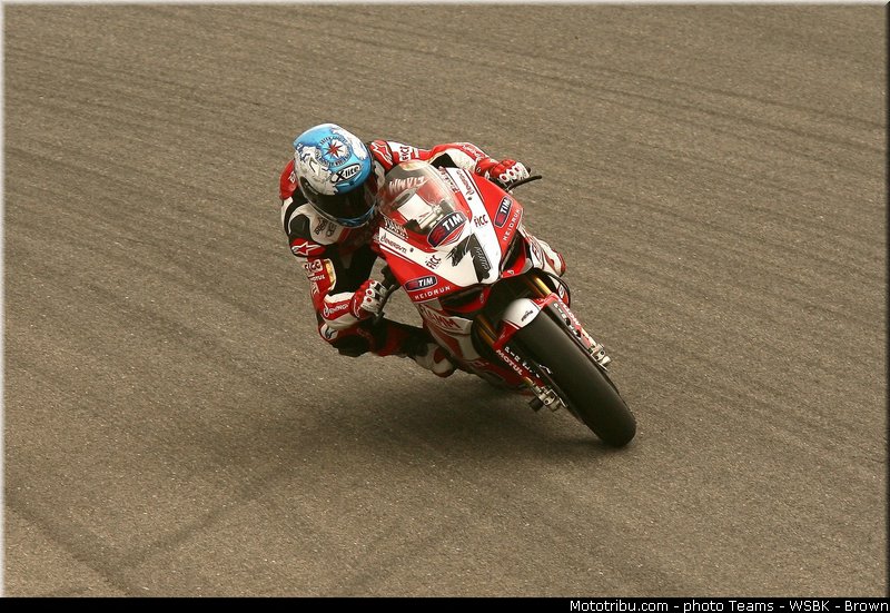 sbk_checa_008_wsbk_2013_portugal_portimao