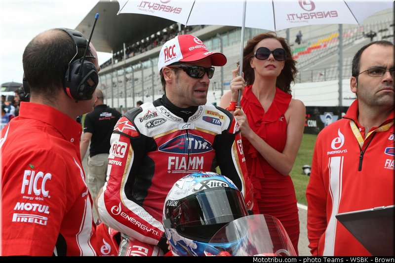 sbk_checa_011_wsbk_2013_portugal_portimao
